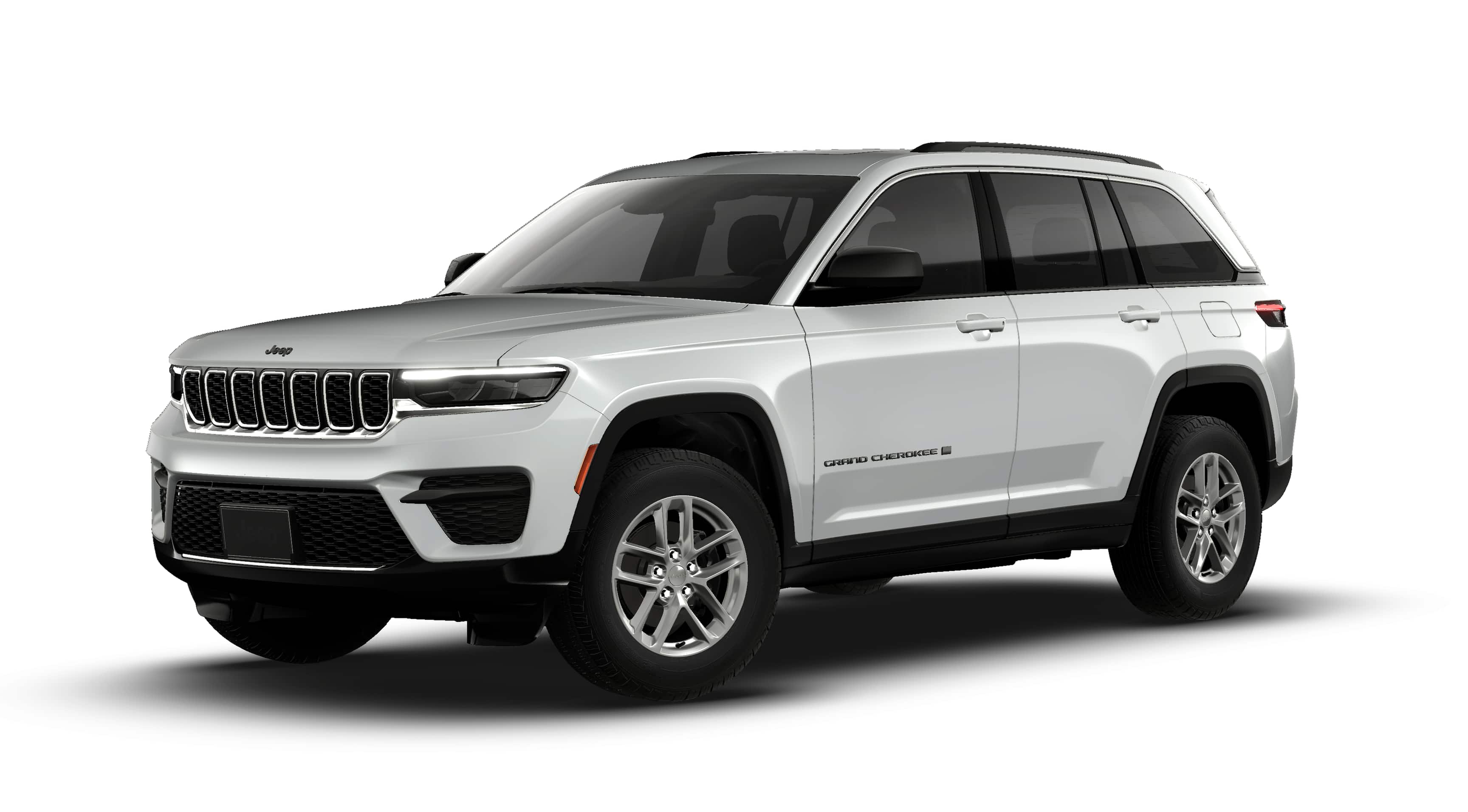 2026 Jeep Grand Cherokee GRAND CHEROKEE LAREDO X 4X4 in Silver Zynith Exterior Paint — front three-quarter view