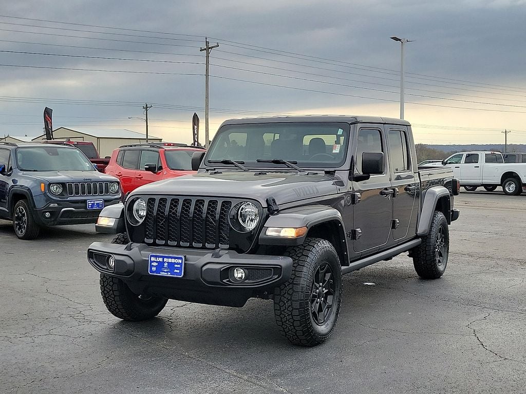 2022 Jeep Gladiator — side profile view