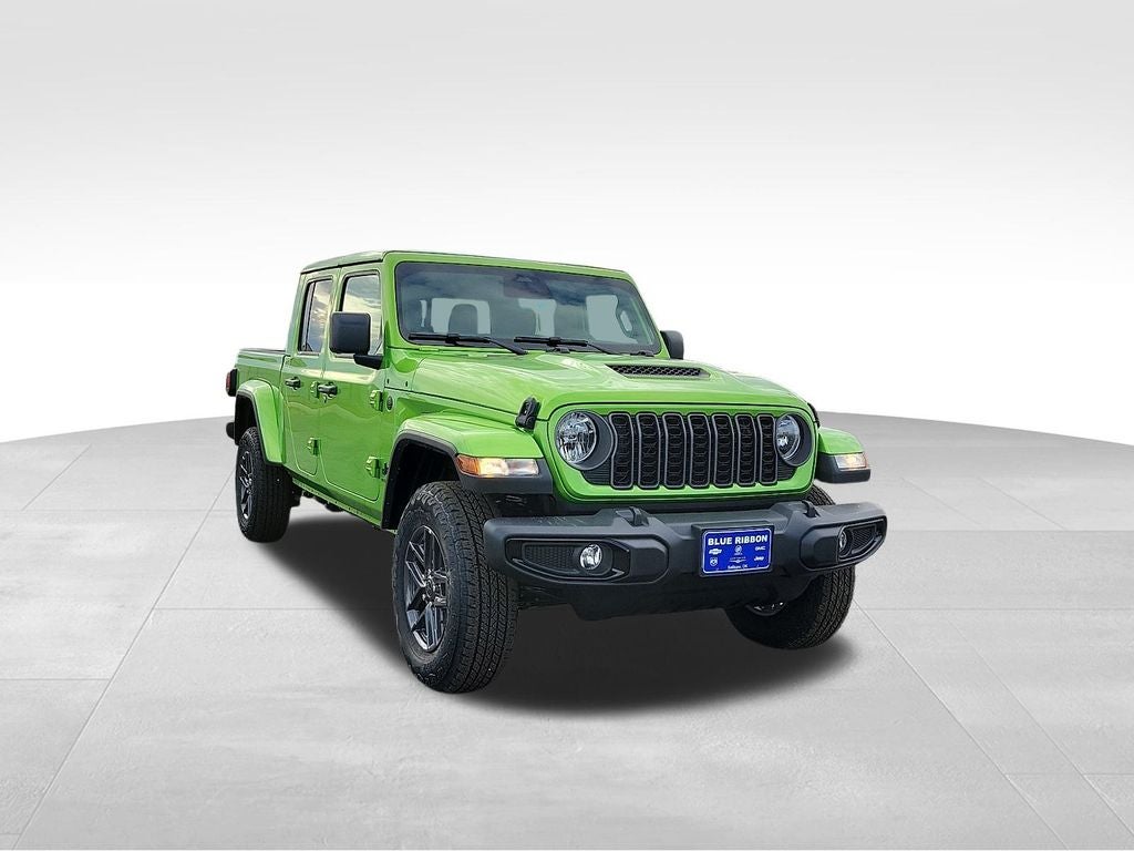 2026 Jeep Gladiator Sport S in Mojito (Disc) — front three-quarter view